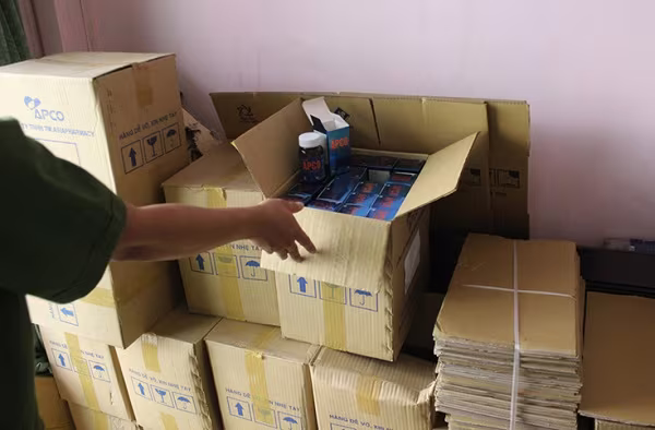 Đình chỉ lưu hành 3 loại mỹ phẩm, đề nghị kiểm tra thông tin vụ thuốc giả ảnh 1