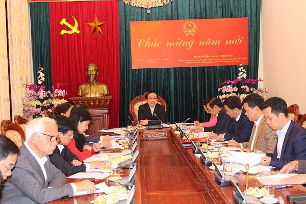 Bí thư Thành ủy Hà Nội: Bắt tay ngay vào công việc, không được phép bỏ bê công sở đi lễ hội ảnh 2 Bí thư Thành ủy Hà Nội: Bắt tay ngay vào công việc, không được phép bỏ bê công sở đi lễ hội ảnh 2