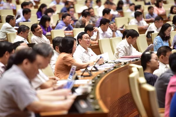 ĐBQH hoan nghênh Bí thư Thành ủy Hà Nội chỉ đạo về tuyển dụng giáo viên hợp đồng ảnh 2