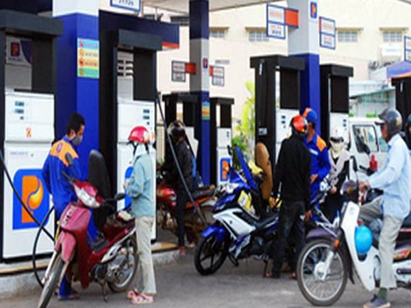 Giữ nguyên giá xăng, giảm trích quỹ bình ổn ảnh 1 Giữ nguyên giá xăng, giảm trích quỹ bình ổn ảnh 1