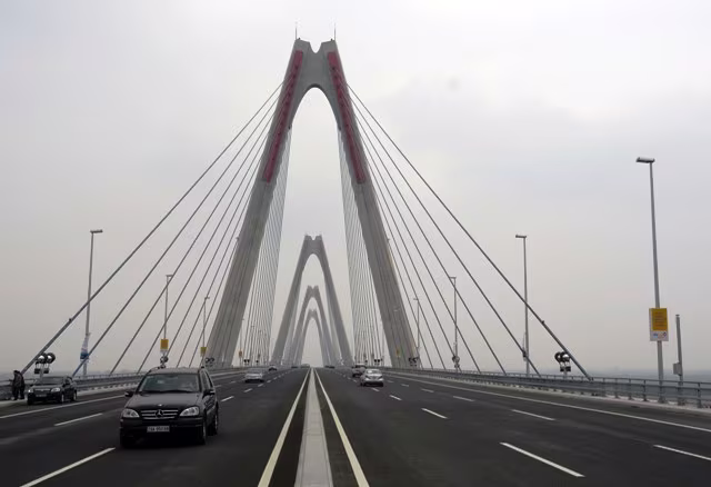Thí điểm bắn pháo hoa tầm cao ở bãi giữa sông Hồng dịp Tết Ất Mùi 2015 ảnh 1 Thí điểm bắn pháo hoa tầm cao ở bãi giữa sông Hồng dịp Tết Ất Mùi 2015 ảnh 1