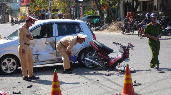 41 người thiệt mạng vì TNGT trong ngày thứ 3 của kỳ nghỉ lễ ảnh 1 41 người thiệt mạng vì TNGT trong ngày thứ 3 của kỳ nghỉ lễ ảnh 1