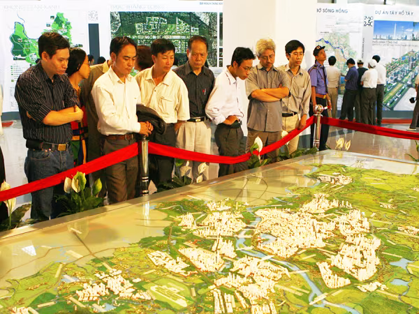 Cán bộ xã vẫn còn làm khó khi người dân hỏi thông tin đất đai ảnh 1