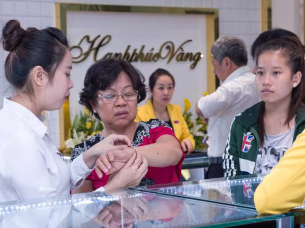 Giá vàng hôm nay (22-9): Giảm mạnh theo giá thế giới ảnh 1 Giá vàng hôm nay (22-9): Giảm mạnh theo giá thế giới ảnh 1