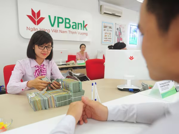 Gửi tiết kiệm trúng vàng SJC với VPBank ảnh 1