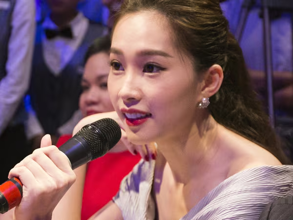 Ngắm nhan sắc Miss Viet Capital Bank 2015 ảnh 4