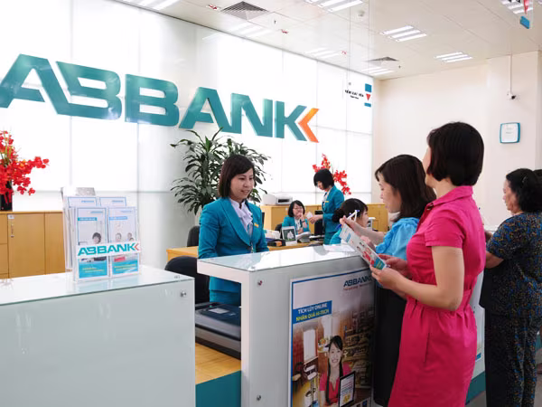 ABBank lãi 117 tỷ đồng năm 2015 ảnh 1