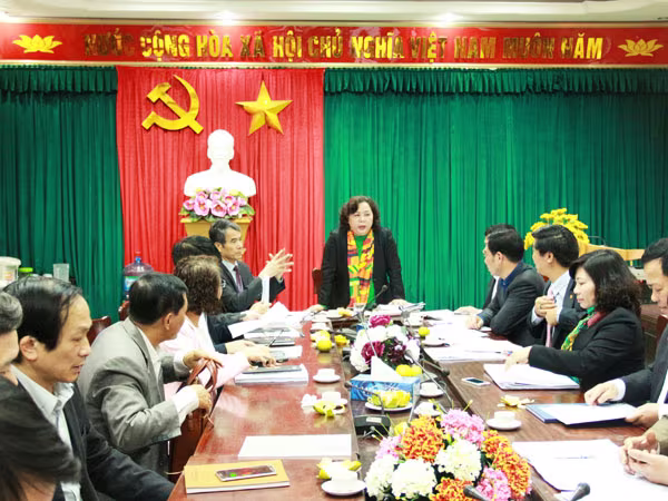 Bám sát chỉ đạo để công tác bầu cử diễn ra đúng tiến độ, đảm bảo công khai, dân chủ ảnh 1 Bám sát chỉ đạo để công tác bầu cử diễn ra đúng tiến độ, đảm bảo công khai, dân chủ ảnh 1