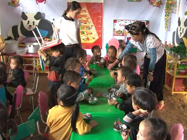 Chắp cánh ước mơ cho học sinh nghèo vùng cao ảnh 4 Chắp cánh ước mơ cho học sinh nghèo vùng cao ảnh 4