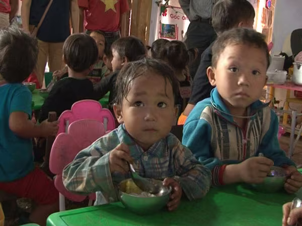 Chắp cánh ước mơ cho học sinh nghèo vùng cao ảnh 6 Chắp cánh ước mơ cho học sinh nghèo vùng cao ảnh 6