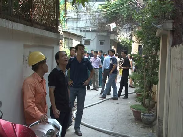 Hà Nội: Xảy cháy tại khu tập thể Kim Liên ảnh 1 Hà Nội: Xảy cháy tại khu tập thể Kim Liên ảnh 1