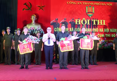 Sôi nổi Hội thi Công an xã giỏi thành phố Hà Nội ảnh 11 Sôi nổi Hội thi Công an xã giỏi thành phố Hà Nội ảnh 11