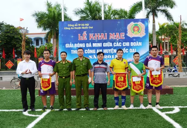 Sôi nổi giải bóng đá, cầu lông CAH Quốc Oai ảnh 6