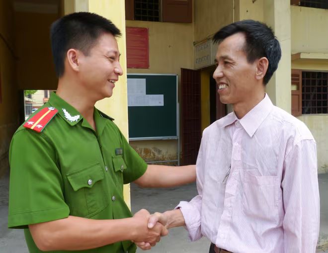 Cuộc sống mới bắt đầu từ những nụ cười và nước mắt ảnh 8 Cuộc sống mới bắt đầu từ những nụ cười và nước mắt ảnh 8