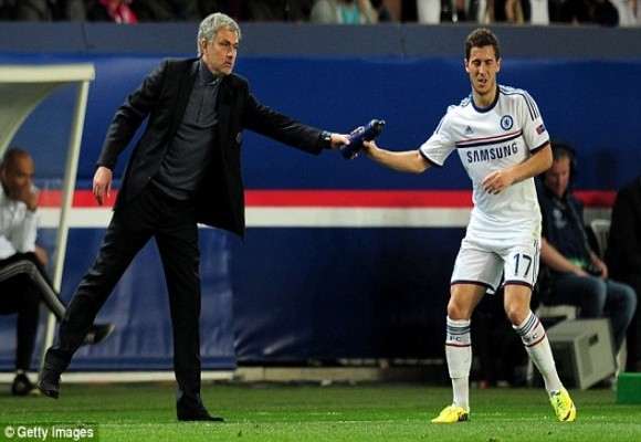 Chiều vợ, sao Chelsea chuyển sang khoác áo PSG ảnh 1 Chiều vợ, sao Chelsea chuyển sang khoác áo PSG ảnh 1