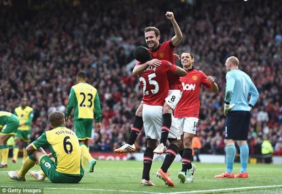 Giggs ra mắt ấn tượng, M.U thắng 4 sao trước Norwich ảnh 3 Giggs ra mắt ấn tượng, M.U thắng 4 sao trước Norwich ảnh 3