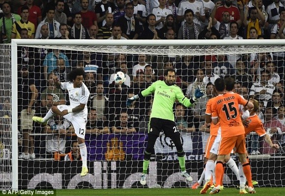 Siêu phẩm ở phút bù giờ của Ronaldo giải cứu Real ảnh 2 Siêu phẩm ở phút bù giờ của Ronaldo giải cứu Real ảnh 2
