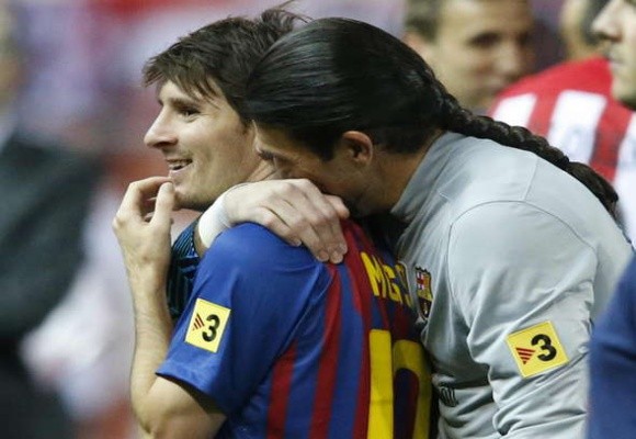 Bội ước với Messi, Barca “tống” Pinto ra đường ảnh 1 Bội ước với Messi, Barca “tống” Pinto ra đường ảnh 1