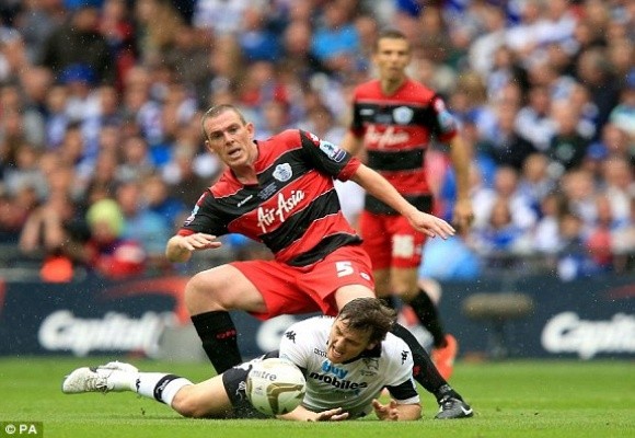 10 cầu thủ QPR giành vé thăng hạng Premier League đầy ngoạn mục ảnh 1 10 cầu thủ QPR giành vé thăng hạng Premier League đầy ngoạn mục ảnh 1
