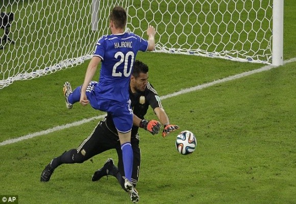 Messi “khai hỏa”, Argentina mở màn thuận lợi tại World Cup 2014 ảnh 3 Messi “khai hỏa”, Argentina mở màn thuận lợi tại World Cup 2014 ảnh 3