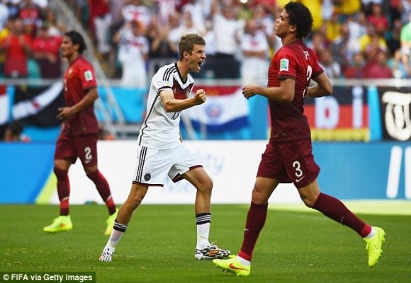 Muller lập hat-trick, Xe tăng Đức “nghiền nát” Bồ Đào Nha ảnh 5 Muller lập hat-trick, Xe tăng Đức “nghiền nát” Bồ Đào Nha ảnh 5