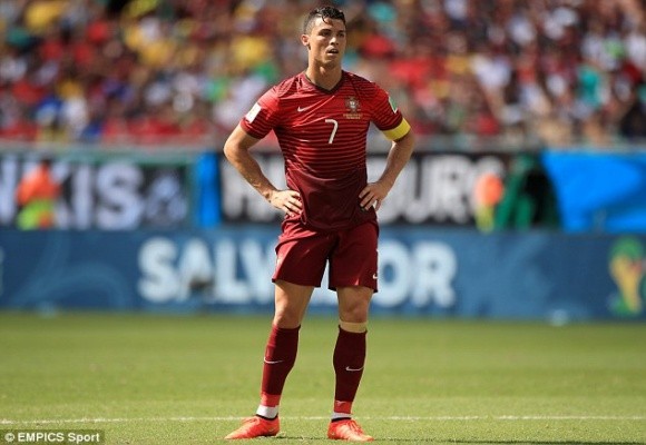 Muller lập hat-trick, Xe tăng Đức “nghiền nát” Bồ Đào Nha ảnh 6 Muller lập hat-trick, Xe tăng Đức “nghiền nát” Bồ Đào Nha ảnh 6