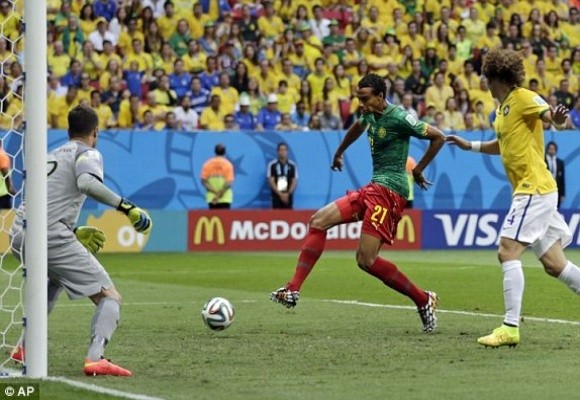 Thắng tưng bừng 4-1 trước Cameroon, Brazil “né” Hà Lan ảnh 3 Thắng tưng bừng 4-1 trước Cameroon, Brazil “né” Hà Lan ảnh 3