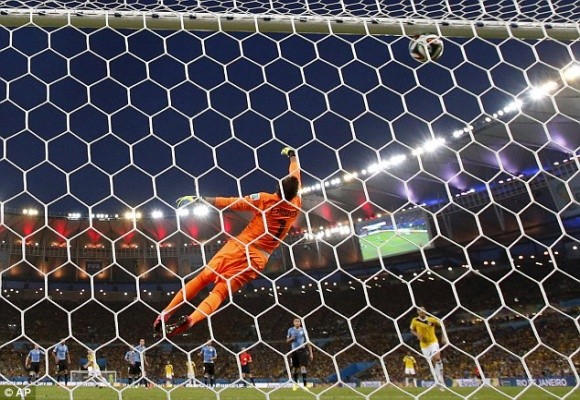 Siêu phẩm của James Rodriguez đưa Colombia vào tứ kết ảnh 3 Siêu phẩm của James Rodriguez đưa Colombia vào tứ kết ảnh 3
