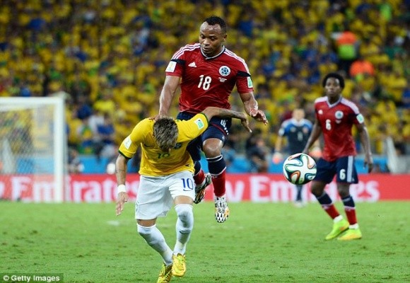Sốc: Gãy đốt sống lưng, Neymar chia tay World Cup ảnh 1 Sốc: Gãy đốt sống lưng, Neymar chia tay World Cup ảnh 1