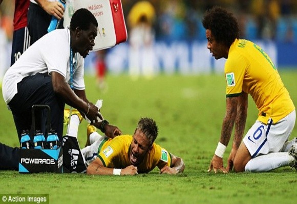 Cận cảnh tình huống dẫn tới chấn thương nghiêm trọng khiến Neymar chia tay World Cup ảnh 5 Cận cảnh tình huống dẫn tới chấn thương nghiêm trọng khiến Neymar chia tay World Cup ảnh 5
