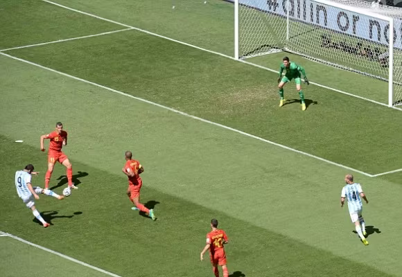 Siêu phẩm đá nối của Higuain đưa Argentina vào bán kết ảnh 1 Siêu phẩm đá nối của Higuain đưa Argentina vào bán kết ảnh 1