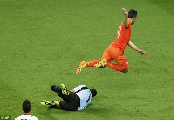 Vào sân 1 phút, người hùng Tim Krul giúp Hà Lan loại Costa Rica ở loạt “đấu súng” ảnh 2 Vào sân 1 phút, người hùng Tim Krul giúp Hà Lan loại Costa Rica ở loạt “đấu súng” ảnh 2