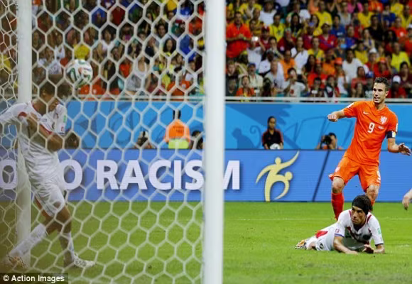 Vào sân 1 phút, người hùng Tim Krul giúp Hà Lan loại Costa Rica ở loạt “đấu súng” ảnh 5 Vào sân 1 phút, người hùng Tim Krul giúp Hà Lan loại Costa Rica ở loạt “đấu súng” ảnh 5