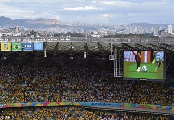 Cực sốc: "Xe tăng" Đức "nghiền nát" chủ nhà Brazil 7-1 ảnh 10 Cực sốc: "Xe tăng" Đức "nghiền nát" chủ nhà Brazil 7-1 ảnh 10