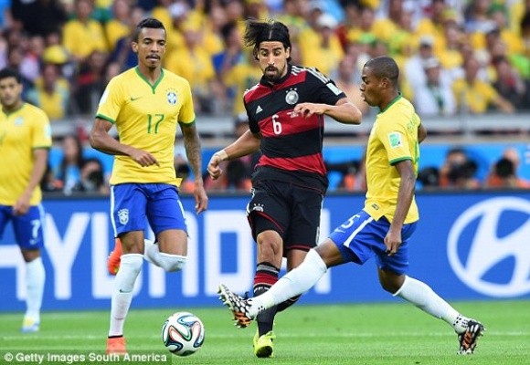 Cực sốc: "Xe tăng" Đức "nghiền nát" chủ nhà Brazil 7-1 ảnh 9 Cực sốc: "Xe tăng" Đức "nghiền nát" chủ nhà Brazil 7-1 ảnh 9