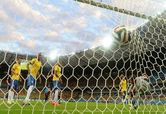 Cực sốc: "Xe tăng" Đức "nghiền nát" chủ nhà Brazil 7-1 ảnh 8 Cực sốc: "Xe tăng" Đức "nghiền nát" chủ nhà Brazil 7-1 ảnh 8