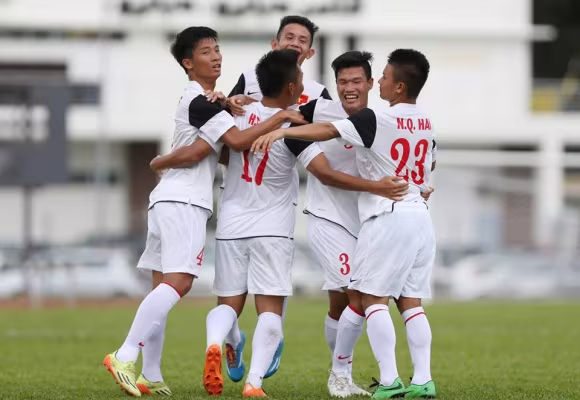 U19 Việt Nam thắng đậm 4-0 trước U21 Singapore ảnh 5 U19 Việt Nam thắng đậm 4-0 trước U21 Singapore ảnh 5