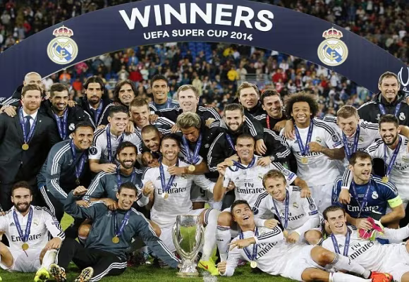 Ronaldo lập cú đúp trong ngày “dải ngân hà” tỏa sáng ảnh 7 Ronaldo lập cú đúp trong ngày “dải ngân hà” tỏa sáng ảnh 7