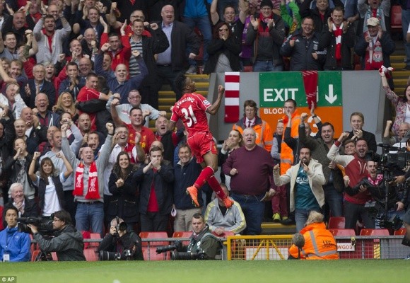 Xà ngang cứu Liverpool, Man City thoát thua nhờ Fernando ảnh 1 Xà ngang cứu Liverpool, Man City thoát thua nhờ Fernando ảnh 1