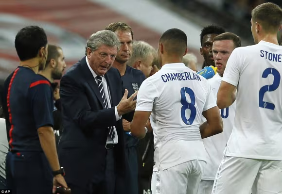 Chùm ảnh: Rooney lập công "rửa" băng đội trưởng Tam Sư  ảnh 4 Chùm ảnh: Rooney lập công "rửa" băng đội trưởng Tam Sư  ảnh 4