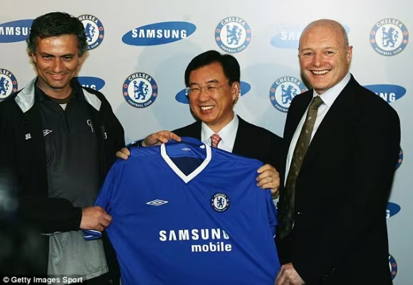 Sau Barca và M.U, Turkish Airlines nhăm nhe “thôn tính” áo đấu Chelsea ảnh 1 Sau Barca và M.U, Turkish Airlines nhăm nhe “thôn tính” áo đấu Chelsea ảnh 1