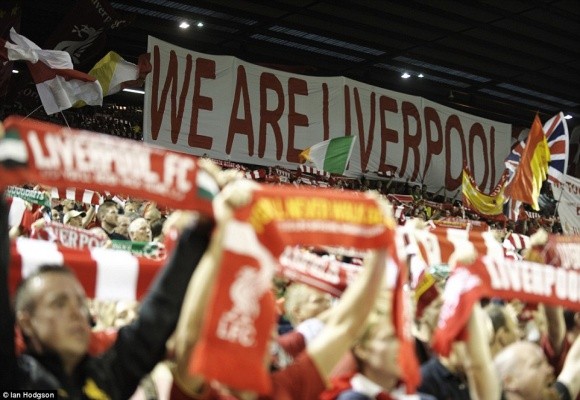 Balotelli ăn mừng như đứa trẻ sau pha lập công đầu tiên cho Liverpool ảnh 4 Balotelli ăn mừng như đứa trẻ sau pha lập công đầu tiên cho Liverpool ảnh 4