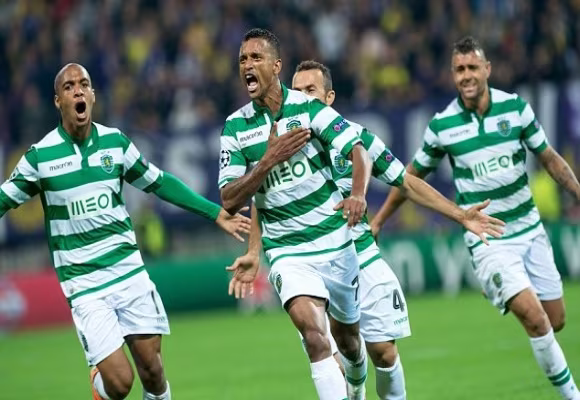 M.U ngồi nhà vẫn đóng góp siêu phẩm ở Champions League ảnh 1 M.U ngồi nhà vẫn đóng góp siêu phẩm ở Champions League ảnh 1
