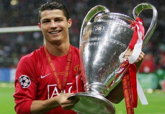 Louis van Gaal kém cả David Moyes, M.U còn cần CR7 làm gì ? ảnh 6 Louis van Gaal kém cả David Moyes, M.U còn cần CR7 làm gì ? ảnh 6