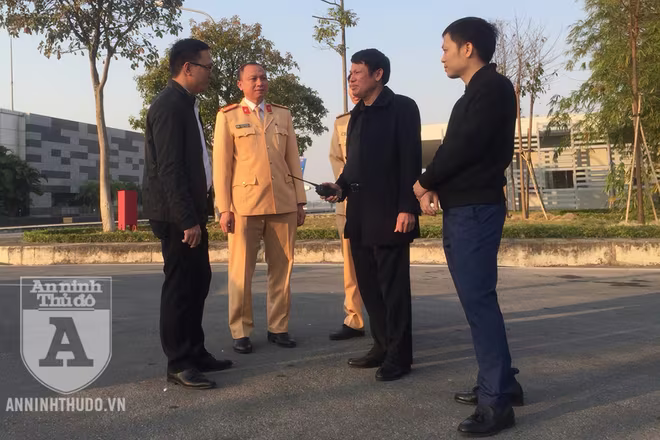 [TRỰC TIẾP] Chào đón những "người hùng" làm nên chiến thắng lịch sử tại SEA Games 30 ảnh 77