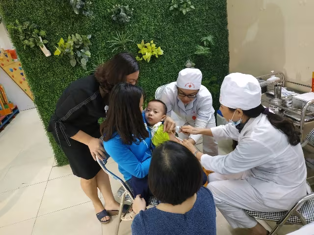 Giao lưu trực tuyến: "Những điều cần biết khi tiêm vaccine sởi - rubella cho trẻ 1 đến 5 tuổi" ảnh 17 Giao lưu trực tuyến: "Những điều cần biết khi tiêm vaccine sởi - rubella cho trẻ 1 đến 5 tuổi" ảnh 17