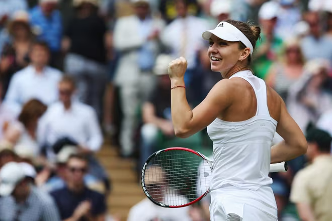Tứ kết đơn nữ Wimbledon 2014: Sao trẻ đang lên gặp sự cố "lộ hàng"  ảnh 3 Tứ kết đơn nữ Wimbledon 2014: Sao trẻ đang lên gặp sự cố "lộ hàng"  ảnh 3