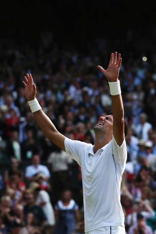 Wimbledon 2014: Djokovic lên ngôi sau chiến thắng nghẹt thở trước Federer ảnh 8 Wimbledon 2014: Djokovic lên ngôi sau chiến thắng nghẹt thở trước Federer ảnh 8