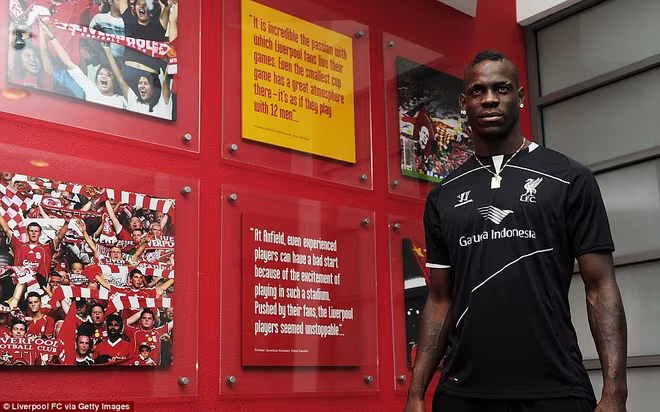"Siêu quậy" Balotelli chính thức trở thành một "Quỷ Đỏ" vùng Merseyside ảnh 3 "Siêu quậy" Balotelli chính thức trở thành một "Quỷ Đỏ" vùng Merseyside ảnh 3