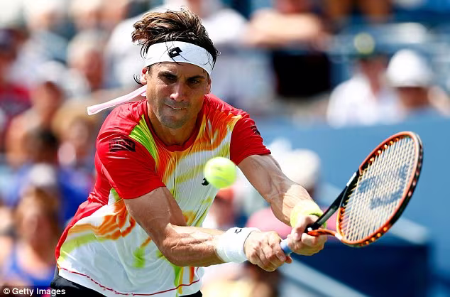 US Open 2014: Ngày buồn của Sharapova, Federer chiến thắng "nhờ" cơn mưa nặng hạt ảnh 12